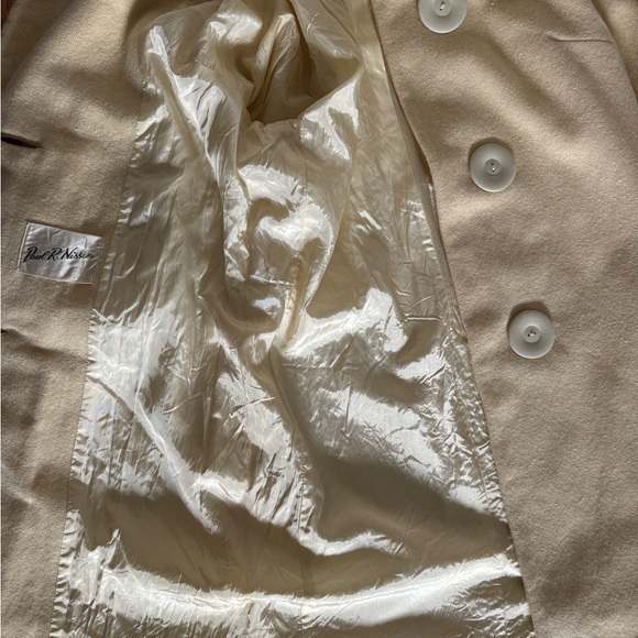 Paul R. Nissen, Vintage Butter Cream Wool Coat with (3) Smart Large Buttons - Picture 9 of 13